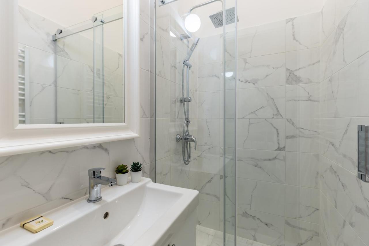 W33 - Prime Location - Comfortable Quality Apartments By Bqa Budapest Exterior foto