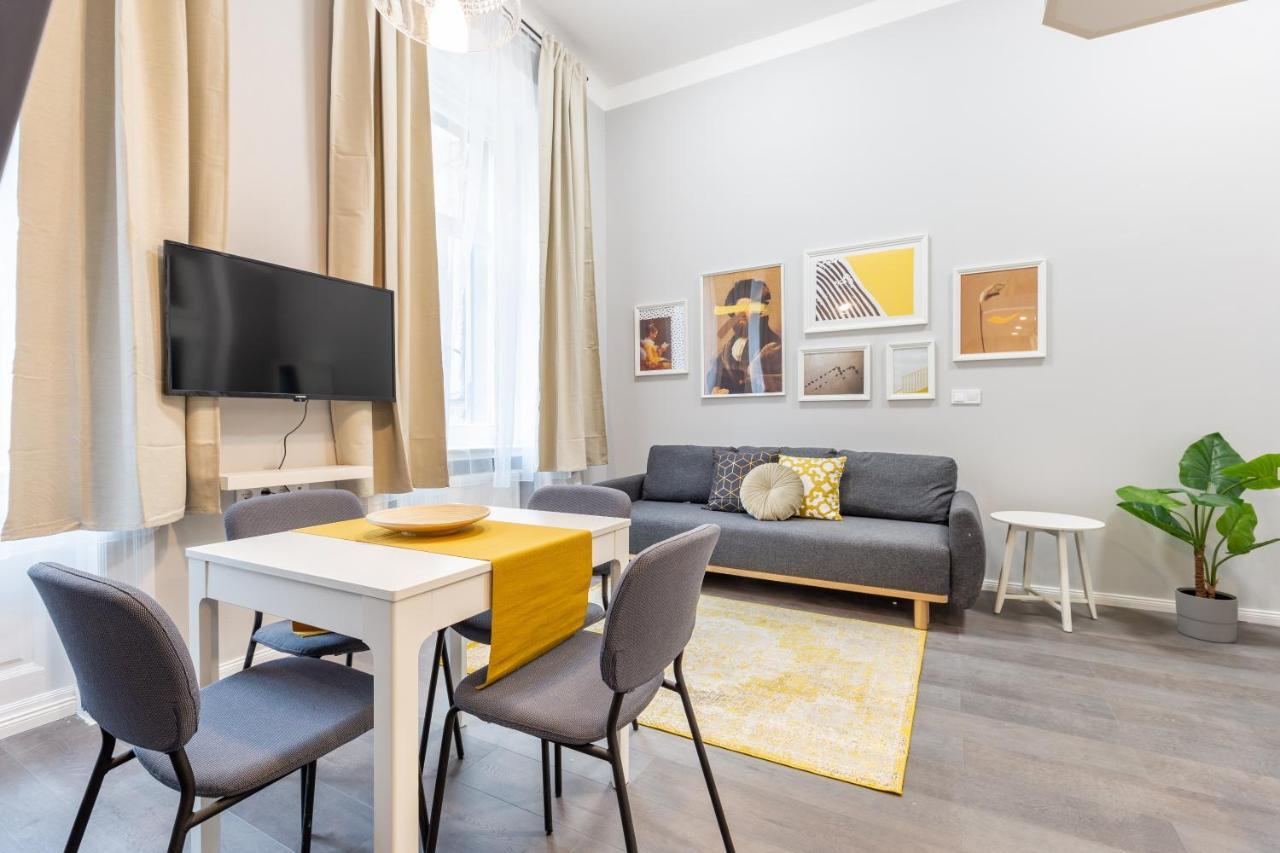 W33 - Prime Location - Comfortable Quality Apartments By Bqa Budapest Exterior foto